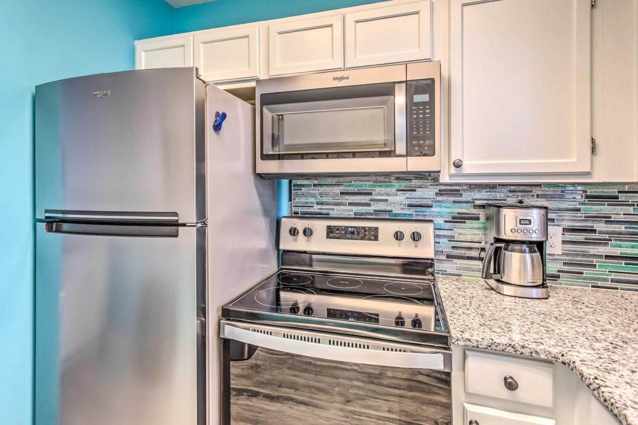 Surfside Beach Escape With Pool - Walk To Ocean! Миртъл Бийч Екстериор снимка