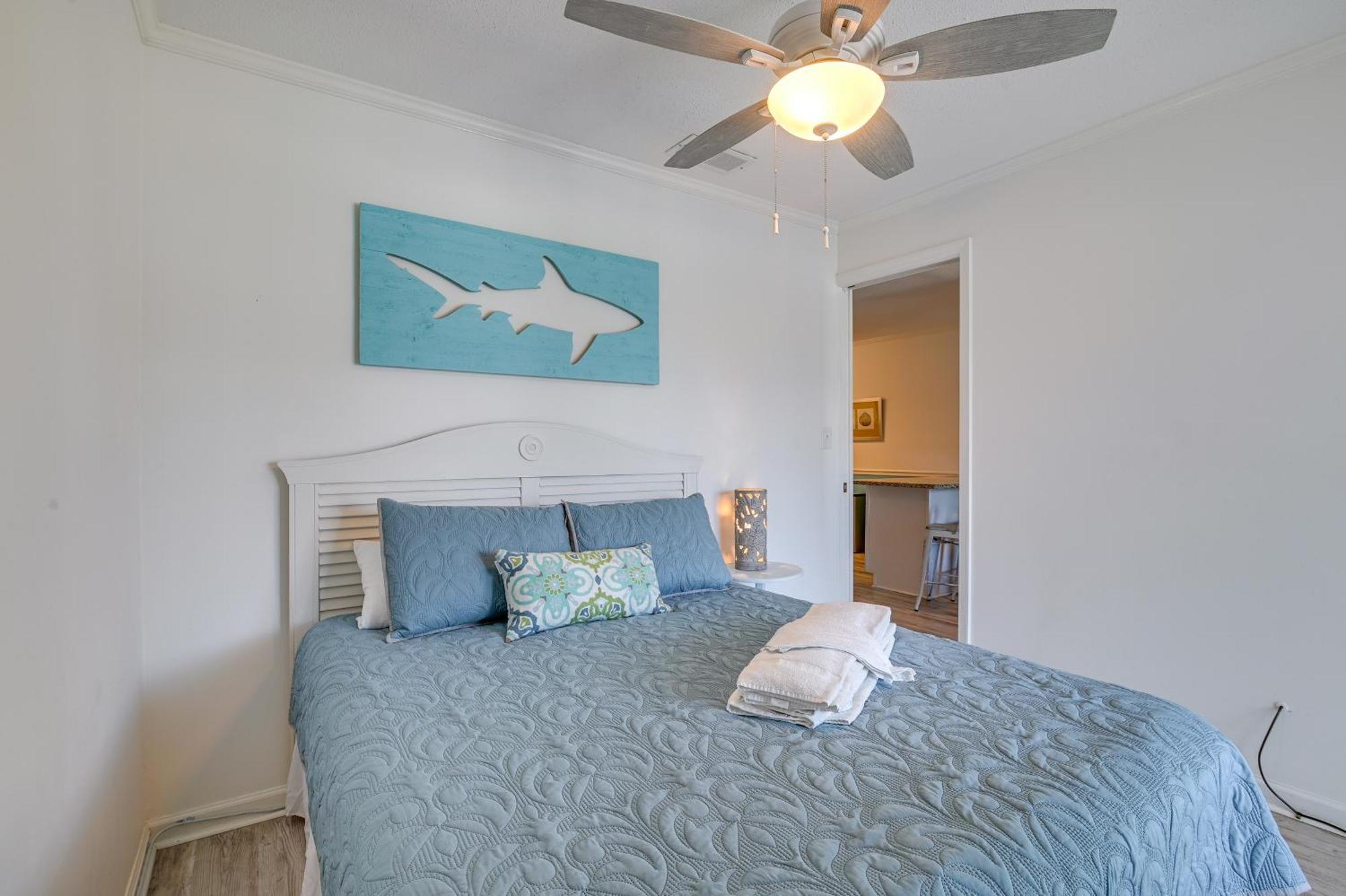 Surfside Beach Escape With Pool - Walk To Ocean! Миртъл Бийч Екстериор снимка